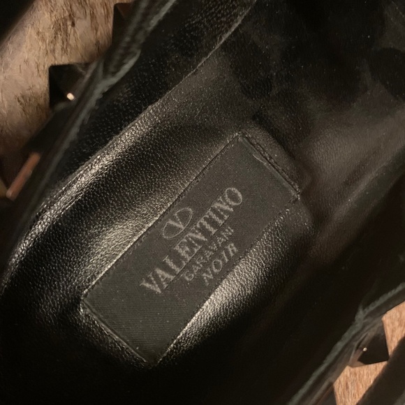 Authentic Valentino - Picture 6 of 7